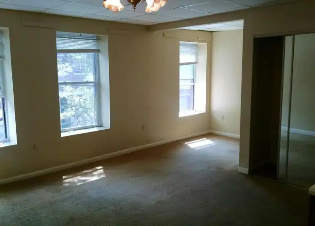 Property at 43 Columbia St Apt 22, Bangor, ME, 04401, 1 bed, 1 bath, [object Object]