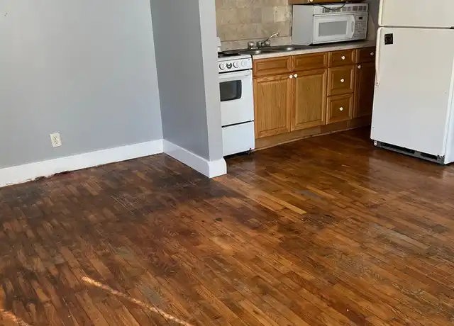 Property at 1720 N Fremont Ave Unit 1, Springfield, MO, 65803, 1 bed, 1 bath, [object Object]