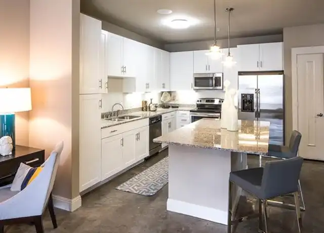 Property at 908 S Bishop Ave Unit 2-104, Dallas, TX, 75208, 1 bed, 1 bath, [object Object]