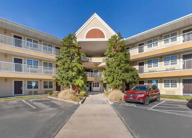 Property at St. Louis - Westport - East Lackland Rd. - 11827 Lackland Rd, St. Louis, MO, 63146, 0 beds, 1 bath, [object Object]