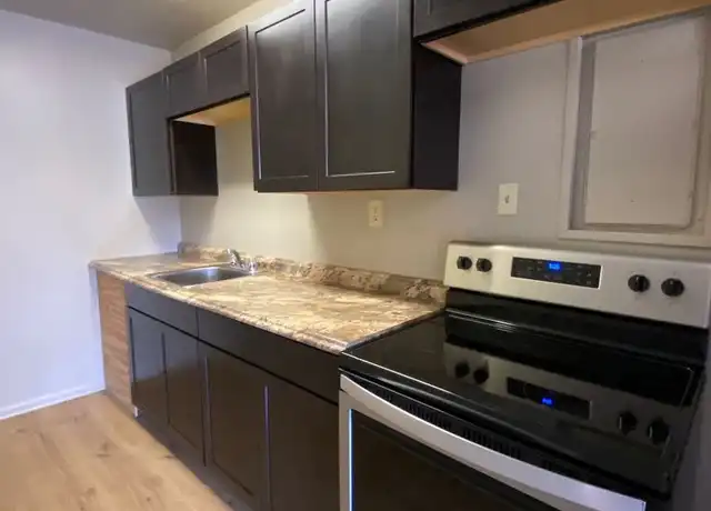 Property at 217 S Lincoln St Apt 8, Bloomington, IN, 47408, 1 bed, 1 bath, [object Object]