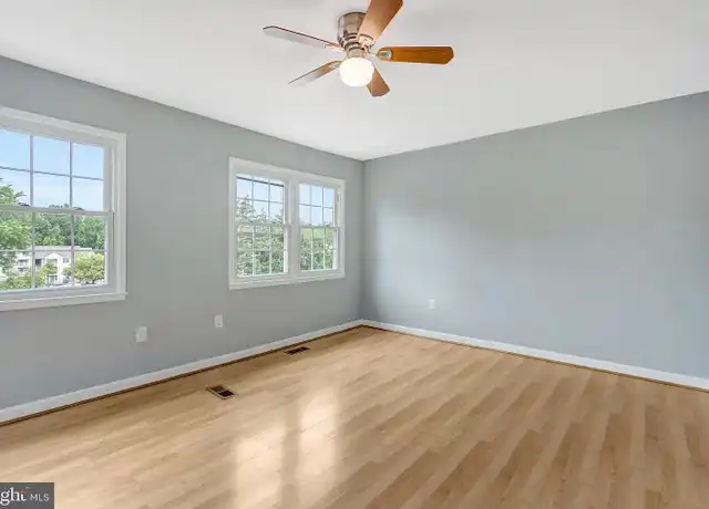 Property at 2836 Beechtree Ln, Woodbridge, VA, 22191, 2 beds, 2.5 baths, [object Object]