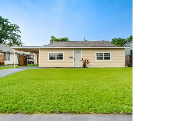 Property at 201 E 3rd St, Deer Park, TX, 77536, 3 beds, 2 baths, [object Object]