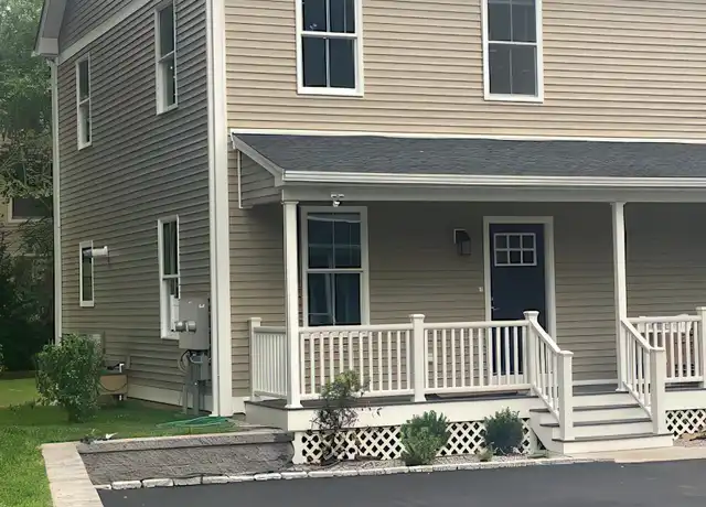 Property at 28 Kirkham St, Branford, CT, 06405, 2 beds, 1.5 baths, [object Object]