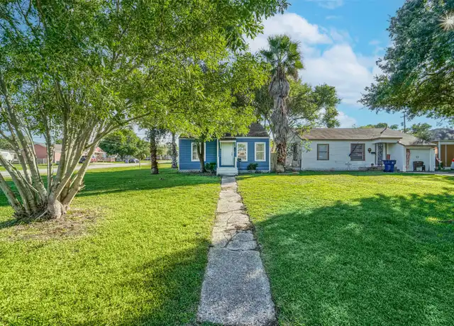 Property at 201 19th Ave N, Texas City, TX, 77590, 2 beds, 1 bath, [object Object]