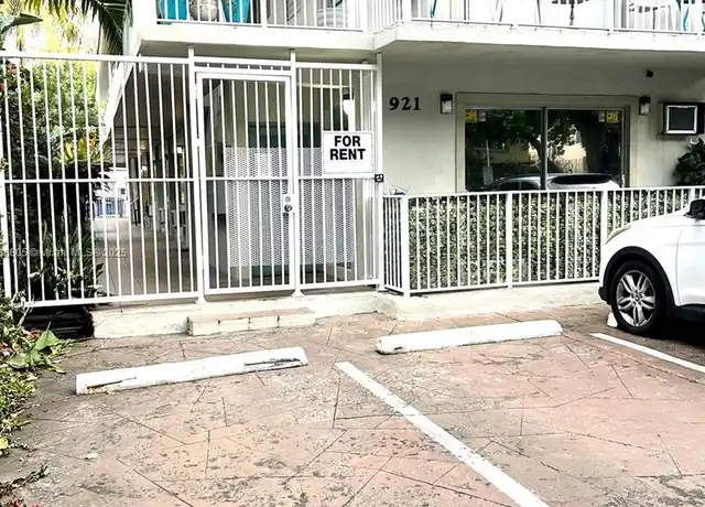 Property at 921 Meridian Ave #5, Miami Beach, FL, 33139, 0 beds, 1 bath, [object Object]