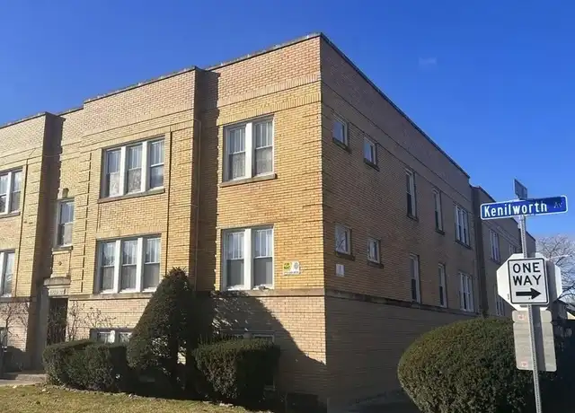 Property at 2100 Kenilworth Ave Unit 202, Berwyn, IL, 60402, 1 bed, 1 bath, [object Object]