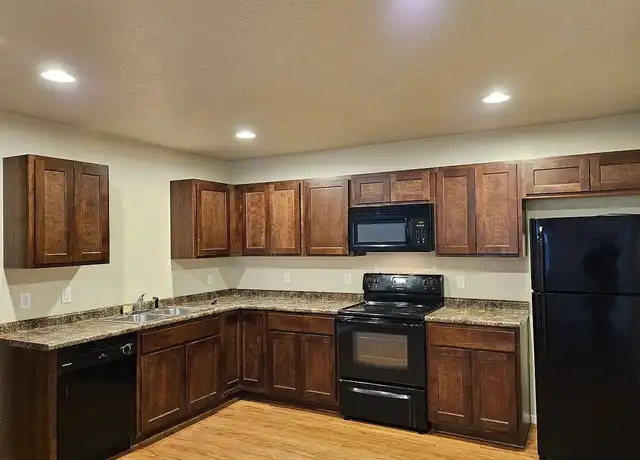 Property at Meadow Villas - 1550 28th Ave SW, Altoona, IA, 50009, 3 beds, 1 bath, [object Object]