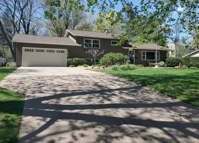 Property at 1422 1st St N, Stillwater, MN, 55082, 4 beds, 2 baths, [object Object]