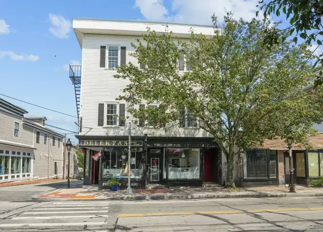 Property at 500 Main St Unit 2R, Warren, RI, 02885, 2 beds, 1 bath, [object Object]