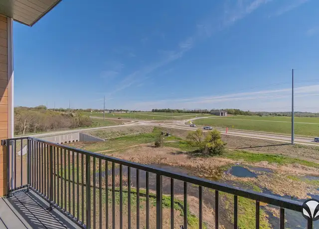 Photo of 4421 Bridle Ln, Lincoln, NE 68521