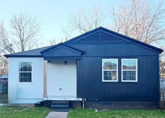 Property at 1908 Waco St, Gatesville, TX, 76528, 2 beds, 1 bath, [object Object]