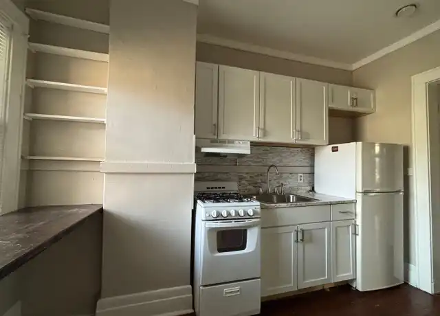 Property at 1706 East Ave Unit 12, Rochester, NY, 14610, 1 bed, 1 bath, [object Object]