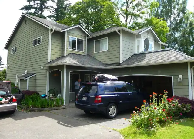 Property at 2226 NE 175th St, Shoreline, WA, 98155, 4 beds, 2.5 baths, [object Object]