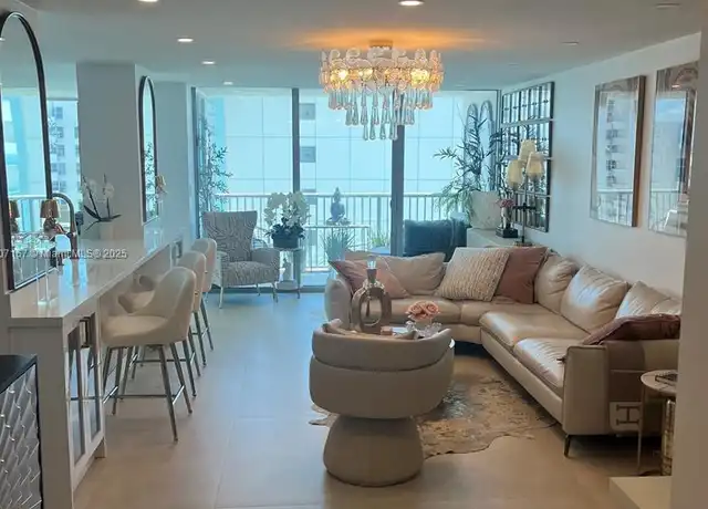 Property at 2655 Collins Ave #1709, Miami Beach, FL, 33140, 1 bed, 1.5 baths, [object Object]