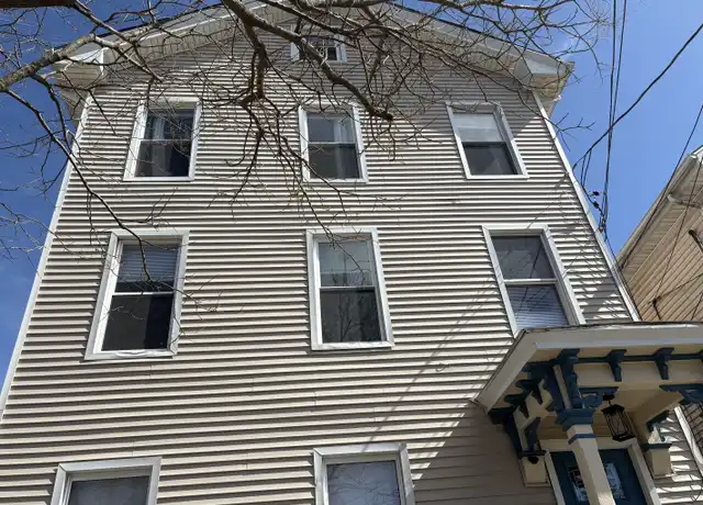 Property at 89 Haven St, New Haven, CT, 06513, 2 beds, 3 baths, [object Object]
