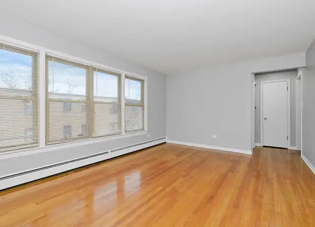 Property at 10511 S Hale Ave Unit 105133c, Chicago, IL, 60643, 1 bed, 1 bath, [object Object]