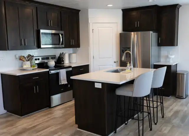 Property at 948 W 40 N, Spanish Fork, UT, 84660, 3 beds, 2.5 baths, [object Object]