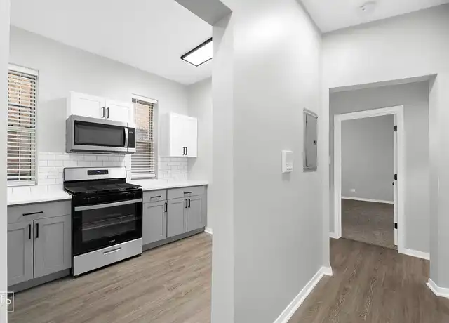 Property at 4714 S Michigan Ave, Chicago, IL, 60615, 2 beds, 1 bath, [object Object]