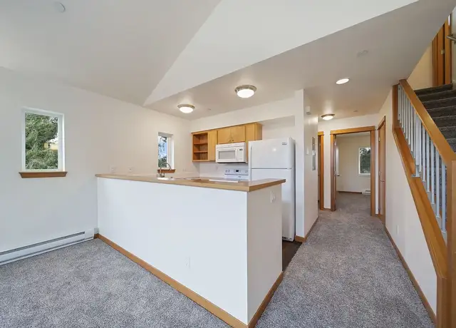 Photo of 325 Tormey Ln NE, Bainbridge Island, WA 98110