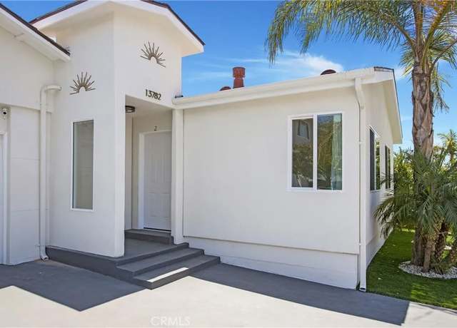 Photo of 13782 Ridgecrest Cir Unit 2, Tustin, CA 92780