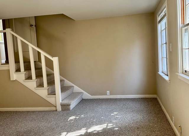 Photo of 5101 Harbord Dr, Oakland, CA 94618
