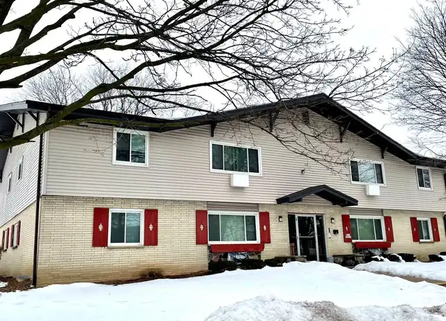 Property at N114W15518 Sylvan Cir Unit 16, Germantown, WI, 53022, 2 beds, 1 bath, [object Object]