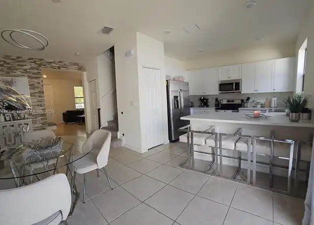 Property at 3387 W 106th Ter Unit 3387, Hialeah, FL, 33018, 3 beds, 2.5 baths, [object Object]
