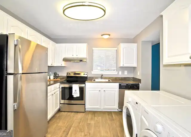 Property at 100 Chattahoochee Cir Unit 1512, Roswell, GA, 30075, 2 beds, 2 baths, [object Object]