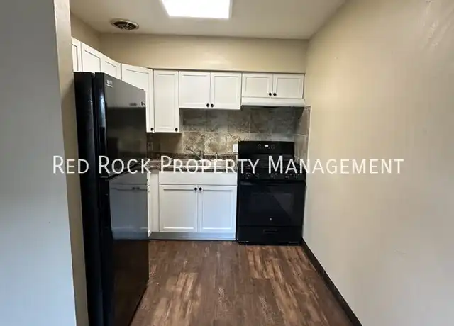 Property at 349 W Grand Ave Unit 201, Beloit, WI, 53511, 2 beds, 1 bath, [object Object]