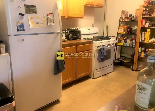 Property at 223 Summer St Unit 3R, Somerville, MA, 02143, 3 beds, 1 bath, [object Object]