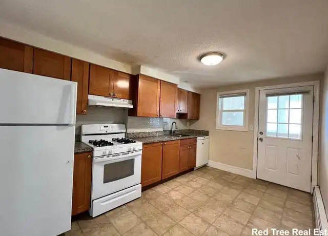 Property at 15 Linden St, Somerville, MA, 02143, 2 beds, 1 bath, [object Object]