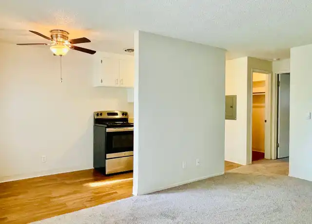 Property at 1805 Filbert Rd Unit 14, Lynnwood, WA, 98036, 1 bed, 1 bath, [object Object]