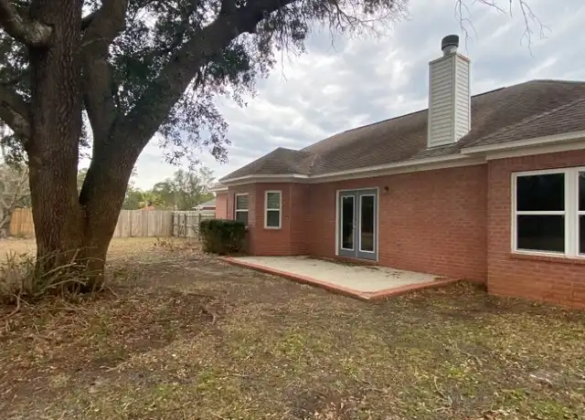 Property at 2621 Barefoot Creek Cir, Navarre, FL, 32566, 3 beds, 2 baths, [object Object]