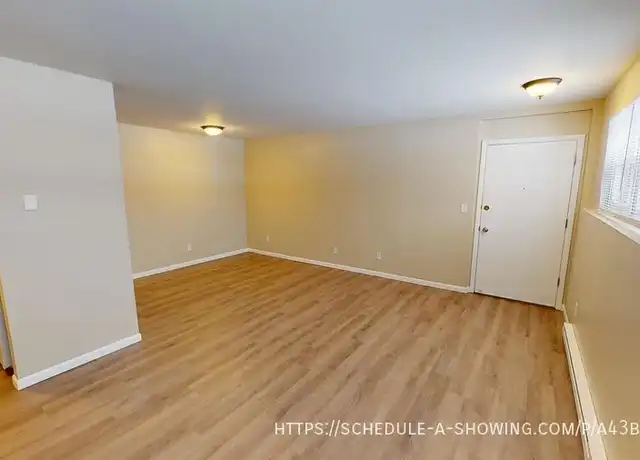 Property at 406 E Park St Unit 17, Marquette, MI, 49855, 2 beds, 1 bath, [object Object]