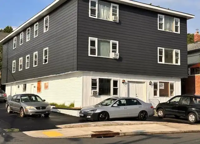 Property at 1295 E Main St Unit 5, Waterbury, CT, 06705, 1 bed, 1 bath, [object Object]