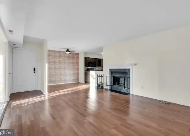 Property at 154B Birchfield Ct, Mt Laurel Township, NJ, 08054, 2 beds, 1 bath, [object Object]