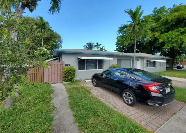 Property at 729 NE 6th St, Hallandale Beach, FL, 33009, 2 beds, 1 bath, [object Object]