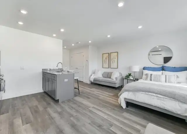 Property at 585 Essex St Ph 603, Lynn, MA, 01901, 0 beds, 1 bath, [object Object]