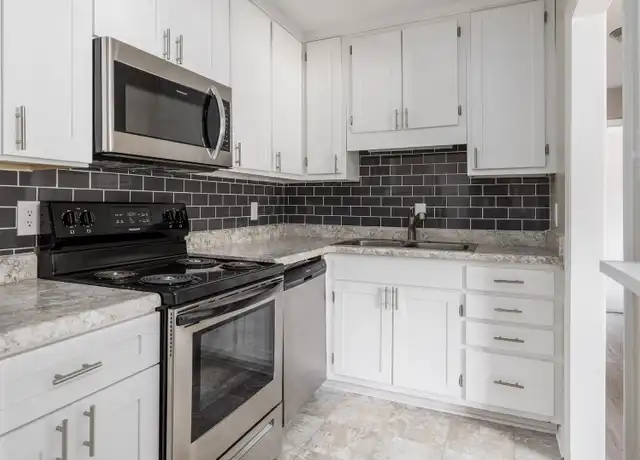 Property at Mendenhall Square - 516 S Mendenhall St, Greensboro, NC, 27403, 2 beds, 1 bath, [object Object]
