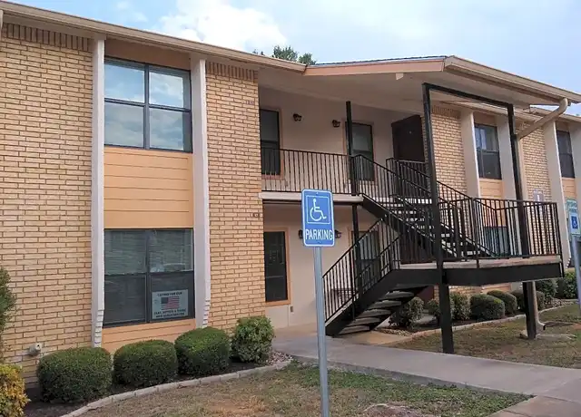 Property at 1001 Pecan Valley Dr Unit 102, Marble Falls, TX, 78654, 2 beds, 1 bath, [object Object]