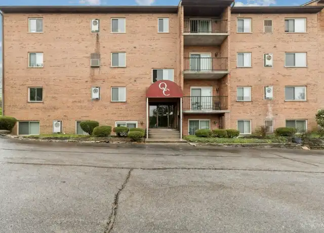 Property at 521 Martin Luther King Dr W, Cincinnati, OH, 45220, 2 beds, 2 baths, [object Object]