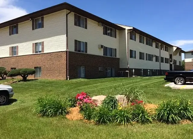 Photo of 4014 Hubbell Ave, Des Moines, IA 50317
