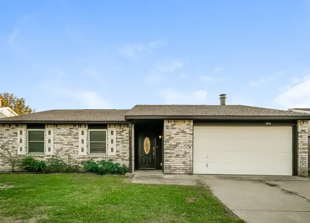 Property at 1013 Fort Scott Trl, Grand Prairie, TX, 75052, 3 beds, 2 baths, [object Object]