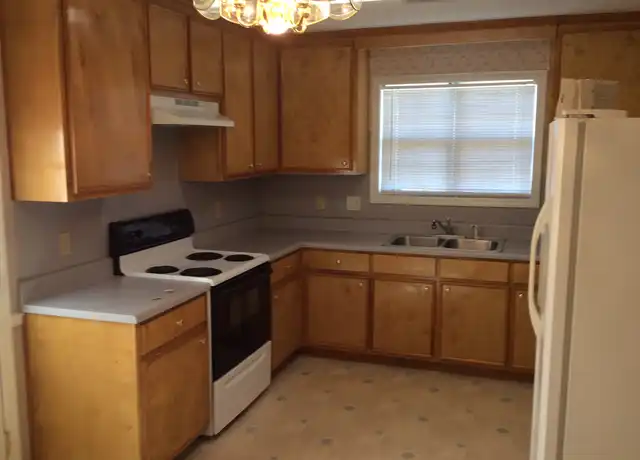 Property at 5705 Sanford Ave, Columbus, GA, 31909, 2 beds, 2 baths, [object Object]