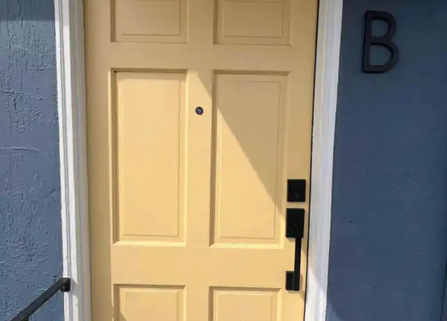 Property at 990 63rd St Unit B, Oakland, CA, 94608, 2 beds, 1 bath, [object Object]