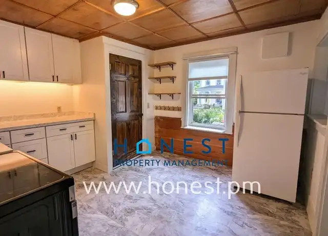 Property at 5 Sheldon St Unit 1, Farmingdale, ME, 04344, 1 bed, 1 bath, [object Object]