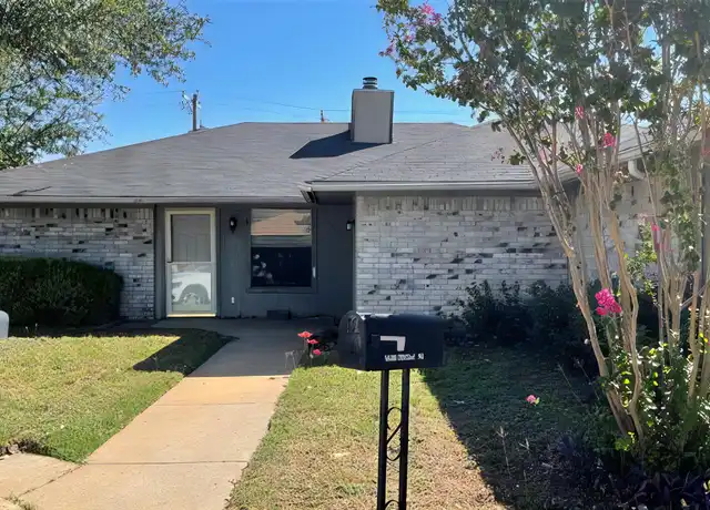 Property at 2209 Madrid Ct, Dwg, TX, 76013, 2 beds, 2 baths, [object Object]