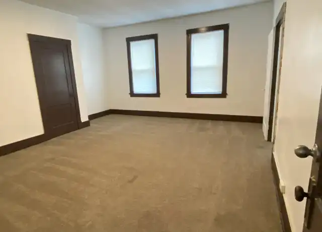 Property at 1123 Zinkhan St, McKees Rocks, PA, 15136, 2 beds, 1 bath, [object Object]