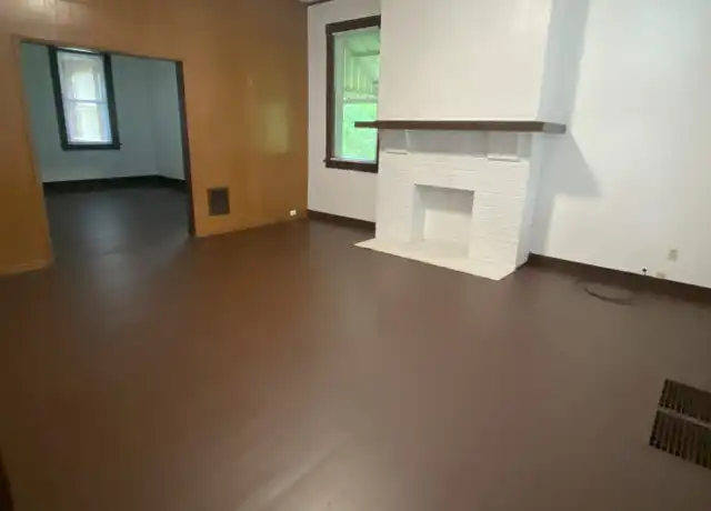 Property at 1123 Zinkhan St, McKees Rocks, PA, 15136, 2 beds, 1 bath, [object Object]